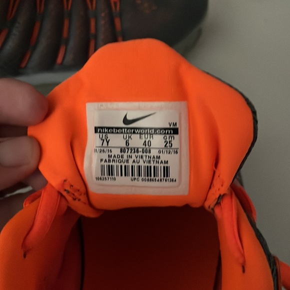 Nike AirMax shoes - Picture 5 of 6